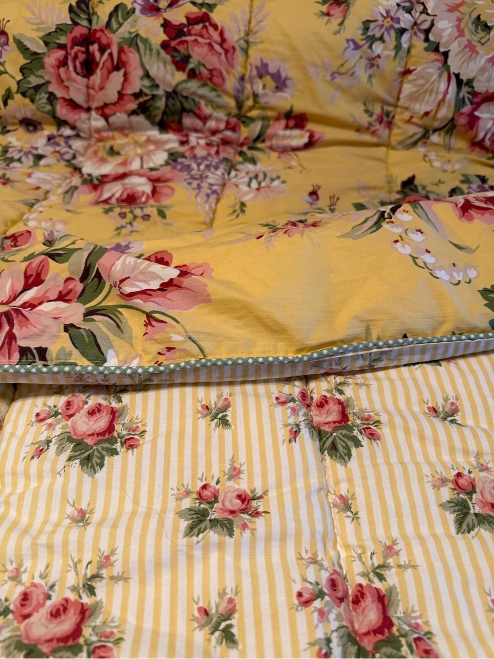 Ralph Lauren Sophie Brooke Yellow Floral Cabbage Rose Reversible Comforter - Picture 14 of 16